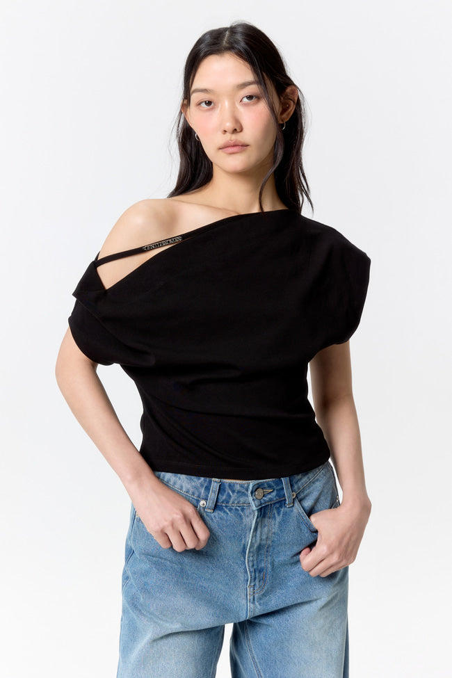 BLACK SOPHISTICATED TOP - GW23203