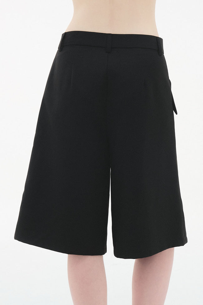 TAILORED CITY SHORTS - GW25924