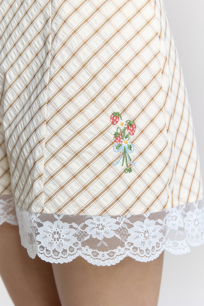 Strawberry Cottage Garden Shorts - GW26835
