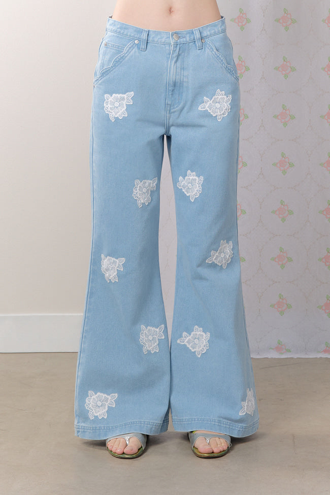 Tender Bloom Flared Jeans - GW27405