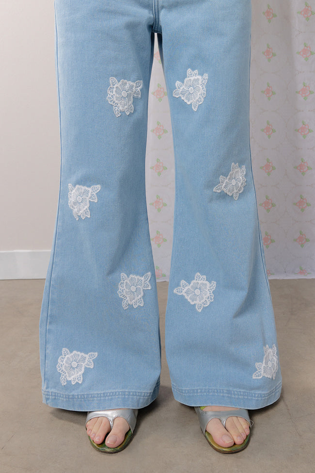 Tender Bloom Flared Jeans - GW27405