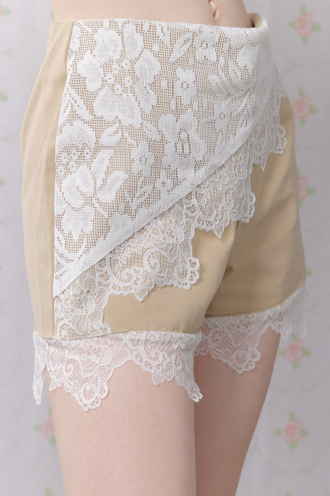Dentelle Overlay Shorts - GW27429