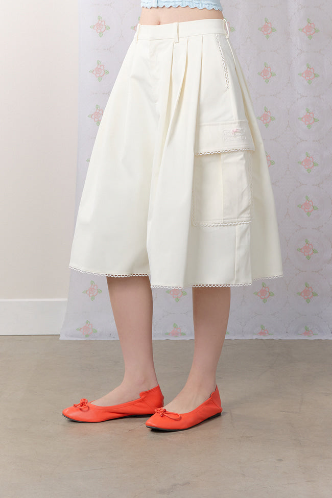 Ivory Bermuda Shorts - GW27416